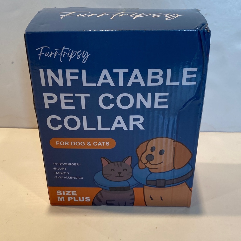NIB Furrtripsy Inflatable Pet Cone Collar